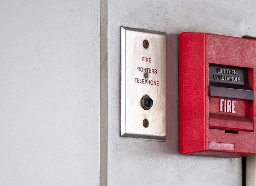 Systèmes d’alarme intrusion et détection incendie.